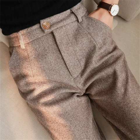 khaki stylish trouser on model close up view